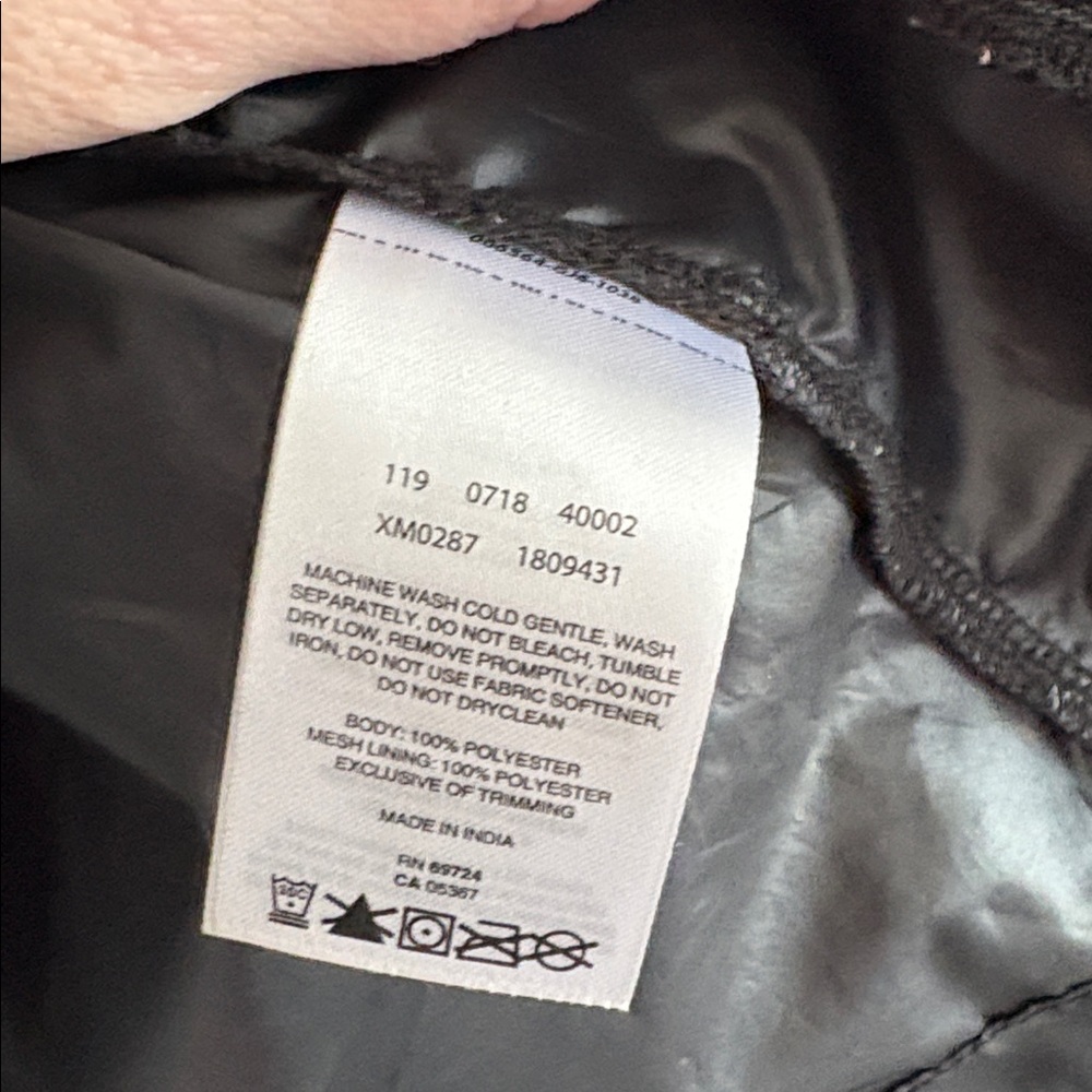 Columbia Black Switchback Packable Jacket Size M - image 5